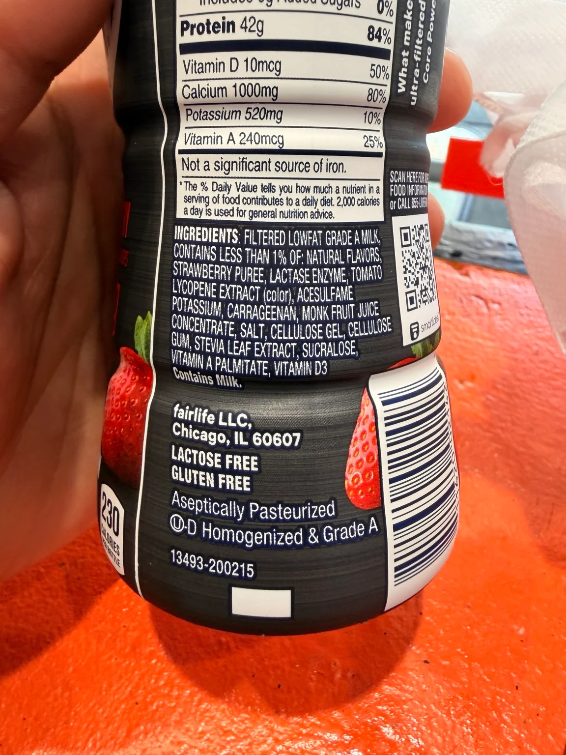 The ingredient list on my fairlife Core Power Elite Strawberry bottle.
